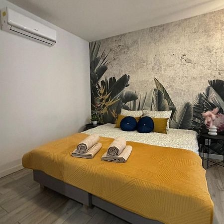 קרקוב Wow! Paradise Aparthotel מראה חיצוני תמונה